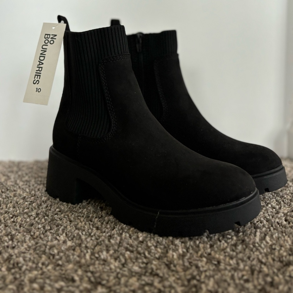 Chelsea boots